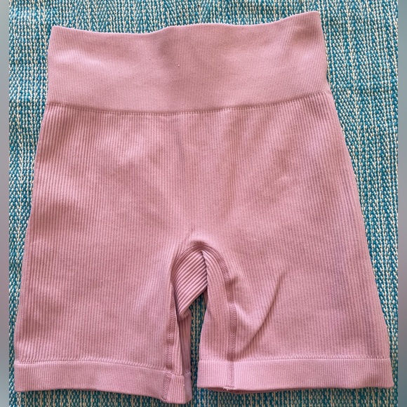 Pink Ribbed Workout Set - Picture 3 of 7